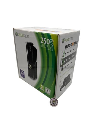 Microsoft Xbox 360 Konsole mit OVP +2 Controller getestet Zustand: Gut